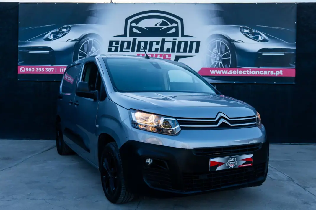 Citroën Berlingo 2022 - 14900 EUR, 115 km - AUTO.MOTO.pt - 115km - foto 1 de 22