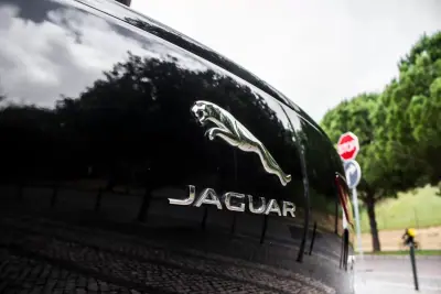 Jaguar I-Pace 2018 - 22990 EUR, 116299 km - AUTO.MOTO.pt - 116299km - foto 12 de 43