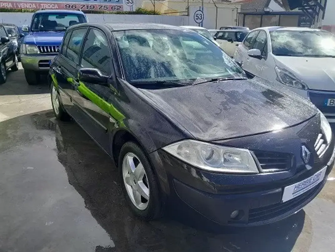 Renault Mégane Break 2007 - 4500 EUR, 262000 km - AUTO.MOTO.pt - 262000km - foto 2 de 13