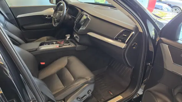 Volvo XC 90 2016 - 27900 EUR, 185393 km - AUTO.MOTO.pt - 185393km - foto 51 de 58