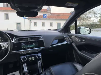 Jaguar I-Pace 2020 - 27990 EUR, 126000 km - AUTO.MOTO.pt - 126000km - foto 14 de 27