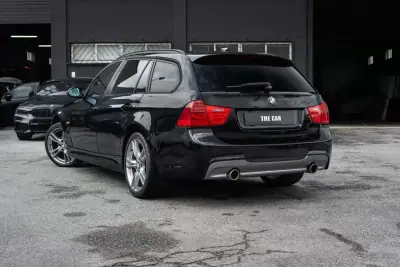 BMW 318 2010 - 11900 EUR, 321000 km - AUTO.MOTO.pt - 321000km - foto 5 de 18