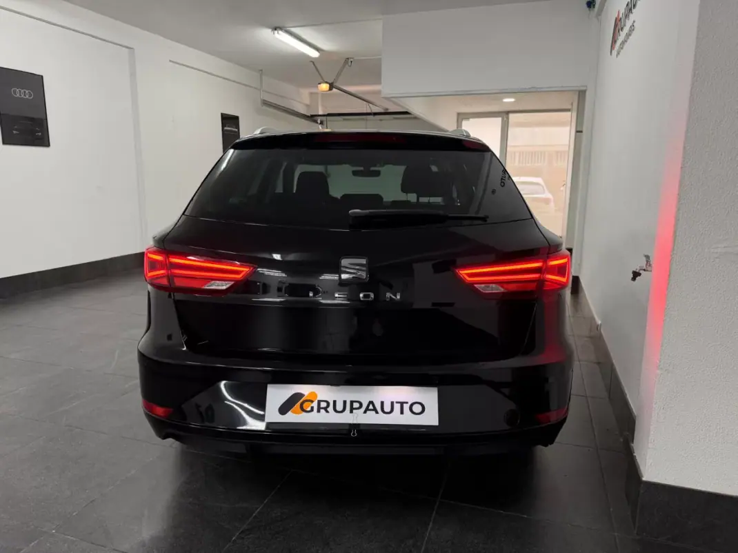 SEAT Leon 2018 - 12490 EUR, 159000 km - 159000km - foto 5 de 38