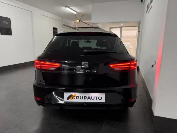 SEAT Leon 2018 - 12490 EUR, 159000 km - 159000km - foto 5 de 38