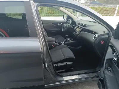 Nissan Qashqai 2016 - 12500 EUR, 183100 km - AUTO.MOTO.pt - 183100km - foto 31 de 36