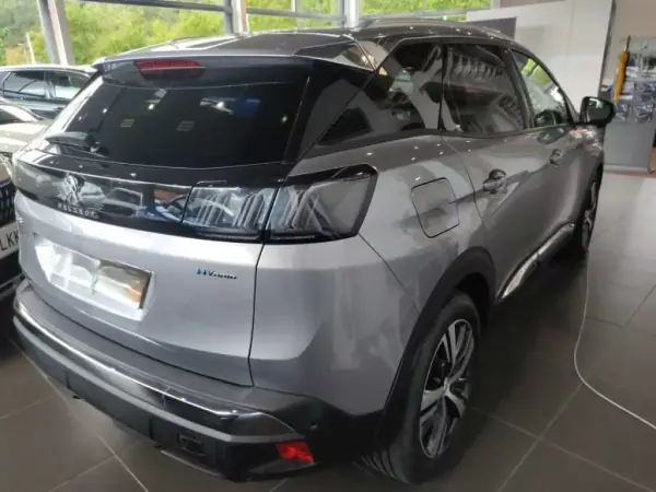 Peugeot 3008 2021 - 21750 EUR, 151000 km - AUTO.MOTO.pt - 151000km - foto 7 de 18