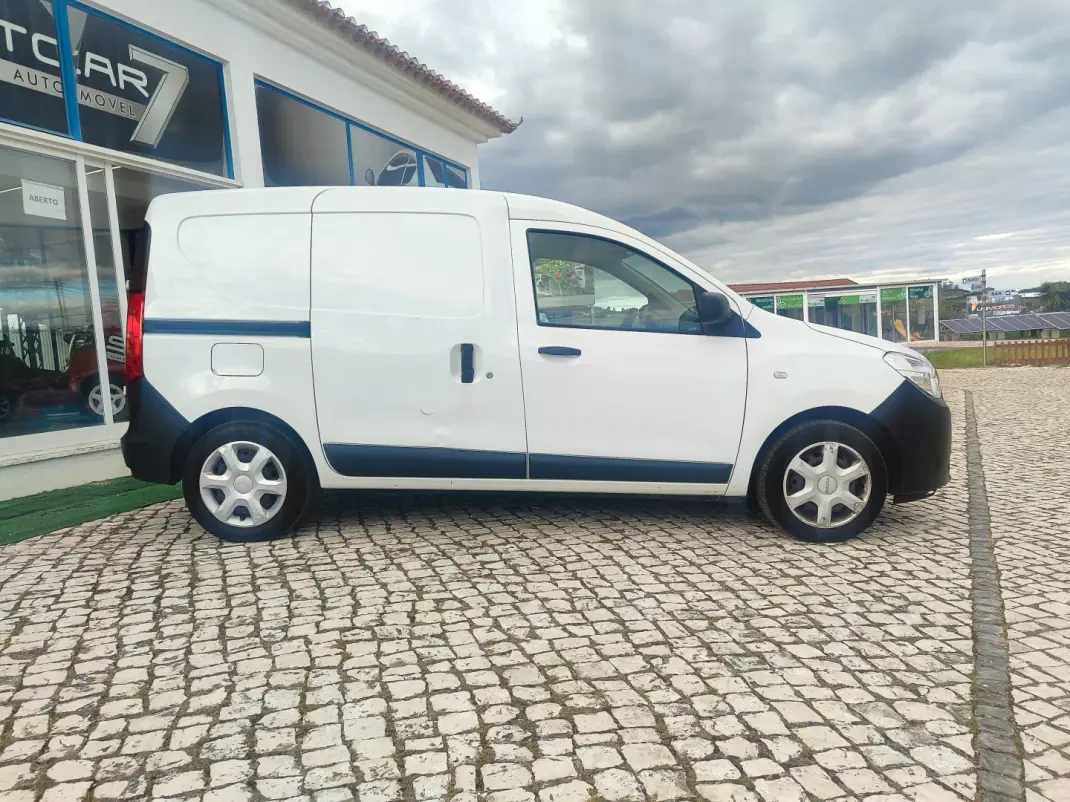 Dacia Dokker 2020 - 10900 EUR, 61000 km - AUTO.MOTO.pt - 61000km - foto 4 de 20