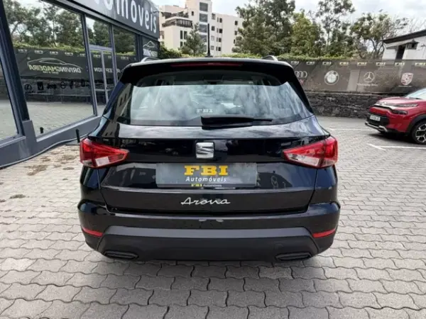 SEAT Arona 2022 - 16900 EUR, 88700 km - AUTO.MOTO.pt - 88700km - foto 8 de 12