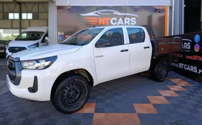 Toyota Hilux 2022 - 33900 EUR, 175925 km - AUTO.MOTO.pt - 175925km - foto 1 de 14