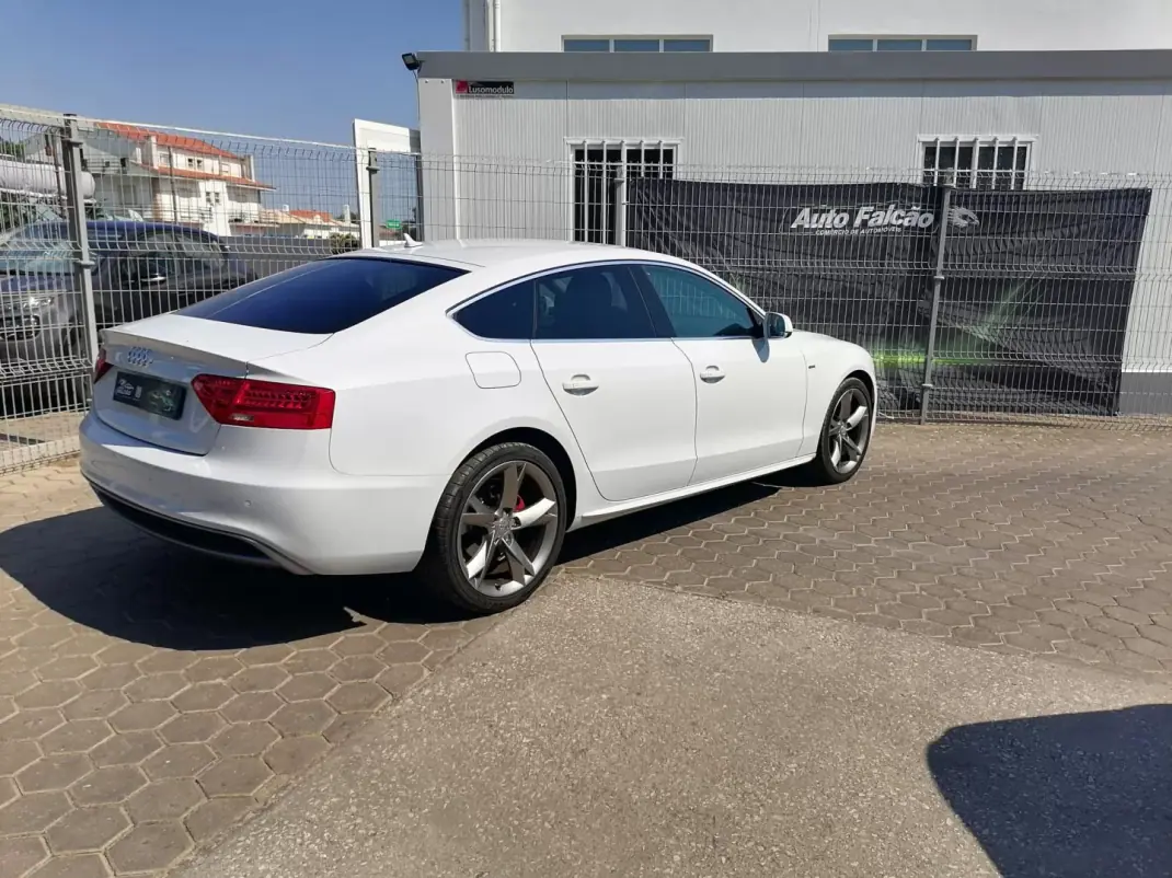 Audi A5 2017 - 26900 EUR, 148111 km - 148111km - foto 5 de 17