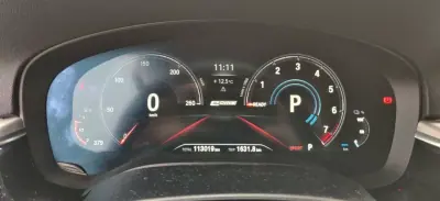 BMW 530e 2019 - 28499 EUR, 113000 km - AUTO.MOTO.pt - 113000km - foto 37 de 51
