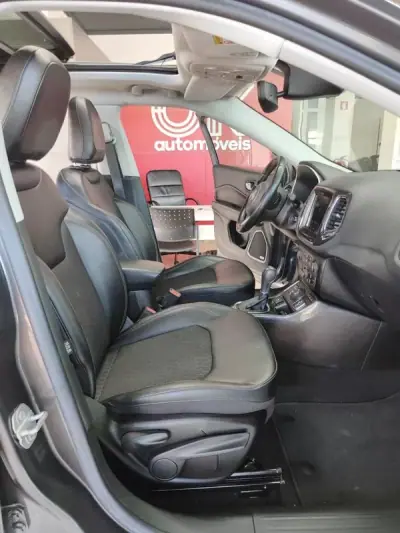 Jeep Compass 2021 - 22500 EUR, 107000 km - AUTO.MOTO.pt - 107000km - foto 19 de 45
