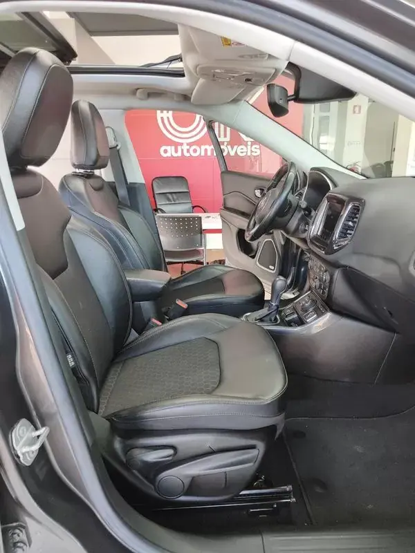 Jeep Compass 2021 - 22500 EUR, 107000 km - AUTO.MOTO.pt - 107000km - foto 19 de 45