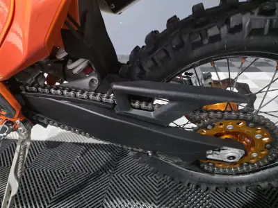 KTM EXC 200 2023 - 10499 EUR, 77 km - AUTO.MOTO.pt - 77km - foto 11 de 23
