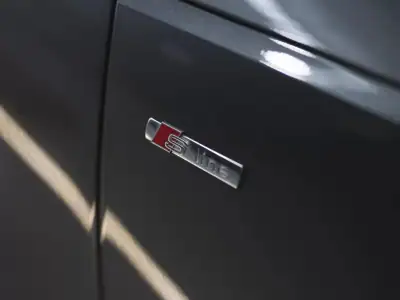 Audi A4 Avant 2018 - 25990 EUR, 107000 km - AUTO.MOTO.pt - 107000km - foto 12 de 24