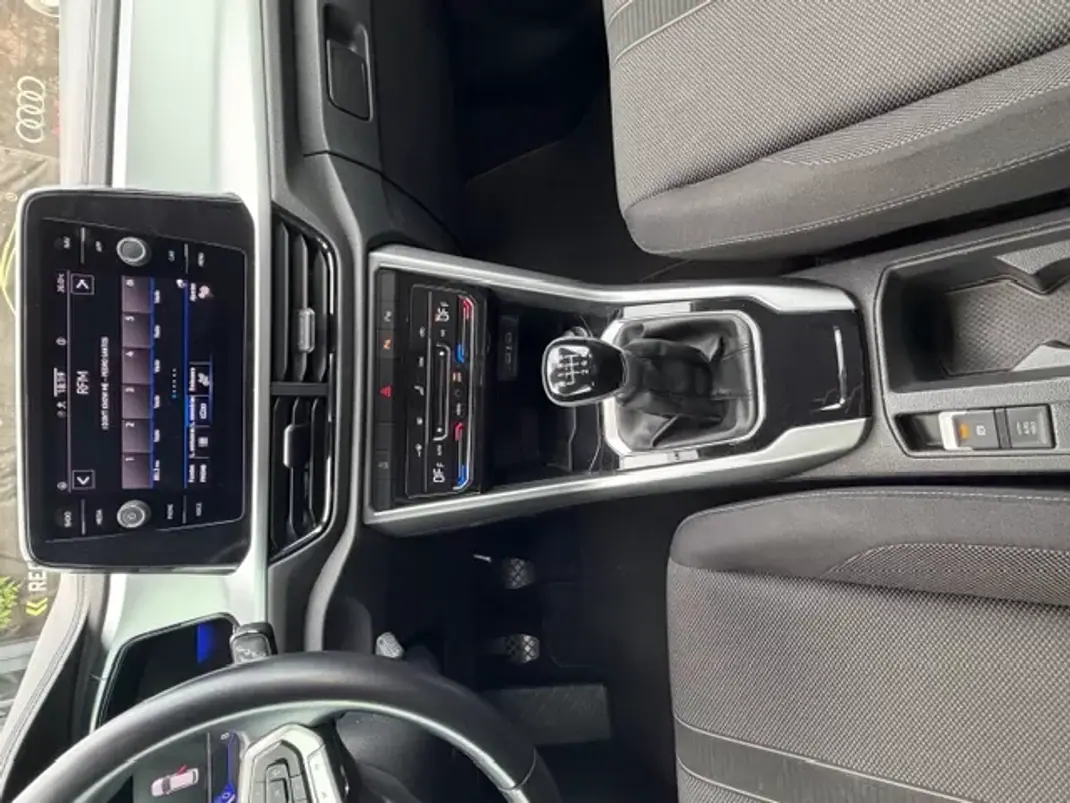 Volkswagen 1.2 TDi Confortline 2023 - 23900 EUR, 63150 km - AUTO.MOTO.pt - 63150km - foto 3 de 12