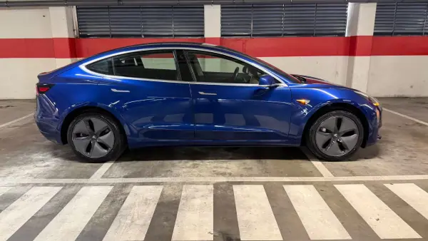 Tesla Model 3 2019 - 21900 EUR, 144900 km - AUTO.MOTO.pt - 144900km - foto 22 de 27