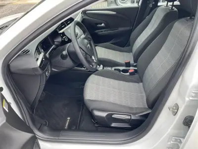 Opel Corsa-e 2020 - 13995 EUR, 61844 km - AUTO.MOTO.pt - 61844km - foto 14 de 40