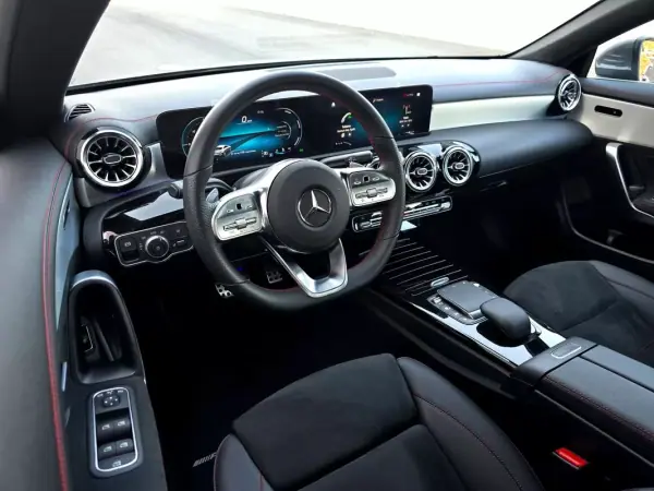 Mercedes-Benz CLA 180 2022 - 29900 EUR, 36800 km - 36800km - foto 16 de 44
