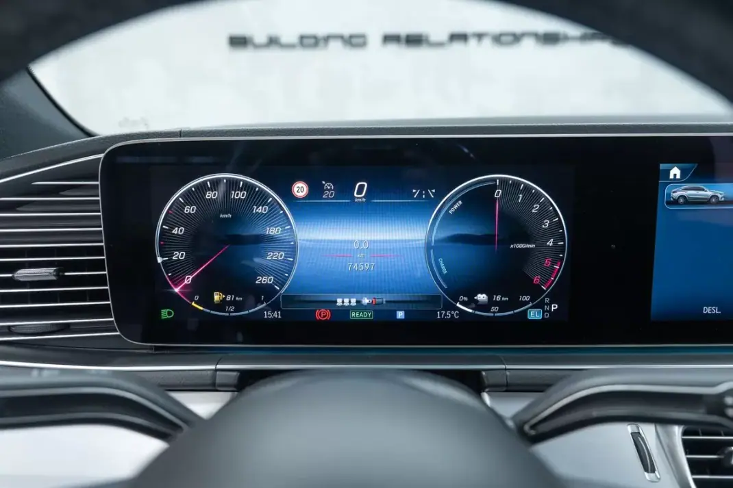 Mercedes-Benz GLE 350 2023 - 81950 EUR, 74000 km - AUTO.MOTO.pt - 74000km - foto 31 de 60