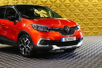 Renault Captur 2019 - 14900 EUR, 80047 km - AUTO.MOTO.pt - 80047km - foto 7 de 31