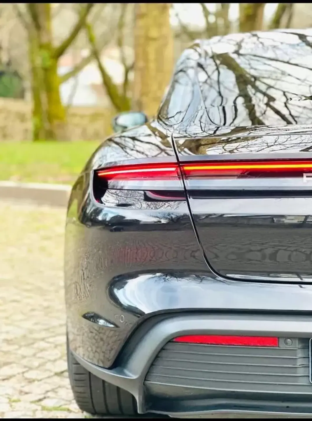 Porsche Taycan 2021 - 53499 EUR, 153620 km - AUTO.MOTO.pt - 153620km - foto 15 de 28