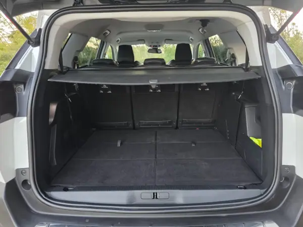Peugeot 5008 2018 - 17750 EUR, 125000 km - AUTO.MOTO.pt - 125000km - foto 14 de 36