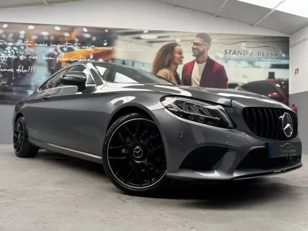 Mercedes-Benz C 200 2019 — foto 2 de 12