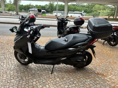 Honda Forza 2024 - 5650 EUR, 15234 km - AUTO.MOTO.pt - 15234km - foto 3 de 13