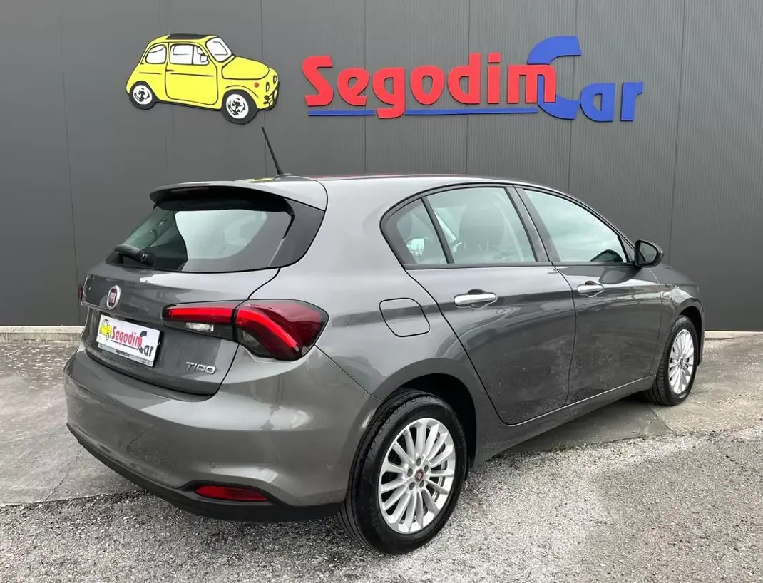 Fiat Tipo 2021 - 11900 EUR, 116480 km - AUTO.MOTO.pt - 116480km - foto 4 de 34