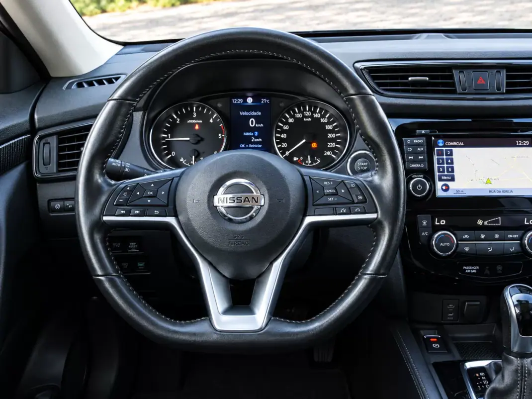 Nissan X-Trail 2017 - 18990 EUR, 179000 km - 179000km - foto 43 de 54