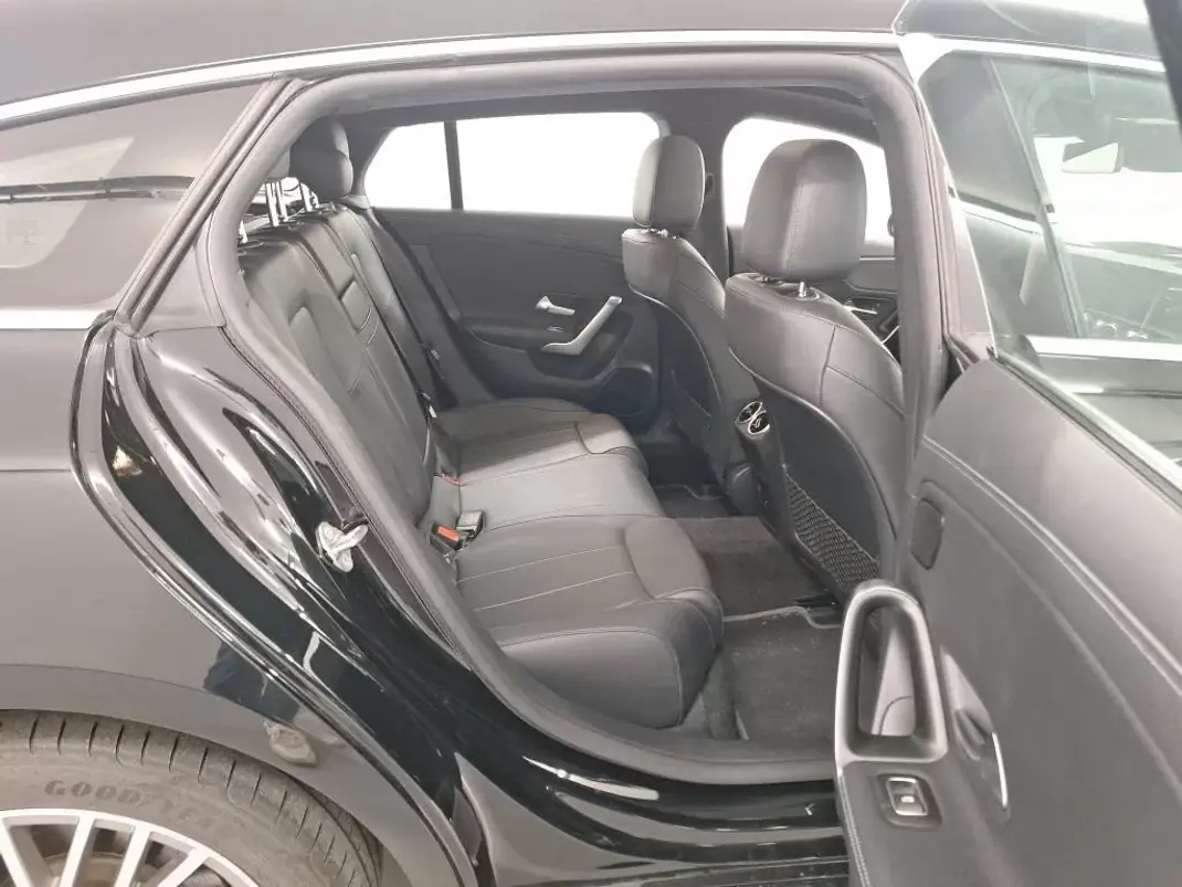 Mercedes-Benz CLA 250 2022 - 26450 EUR, 79219 km - 79219km - foto 8 de 13