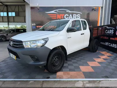 Toyota HILUX 2.4 D-4D 2WD CE 3L 2018 - 292795km