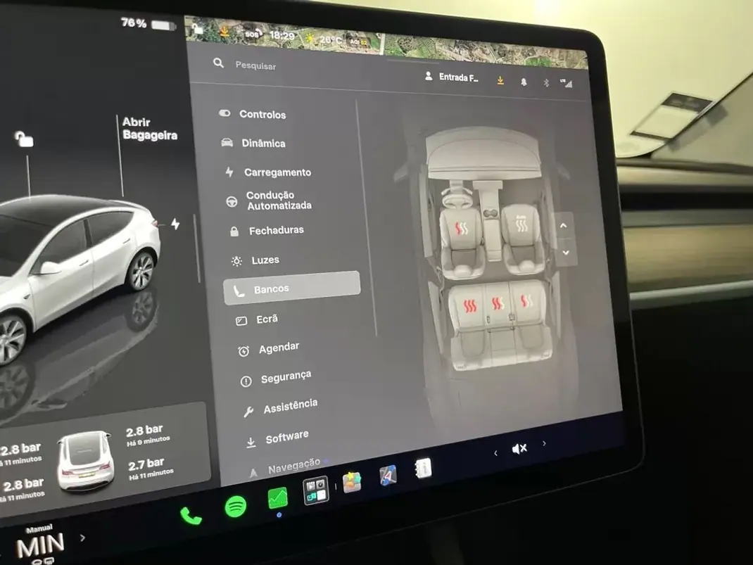 Tesla Model Y 2022 - 38750 EUR, 44000 km - 44000km - foto 31 de 42
