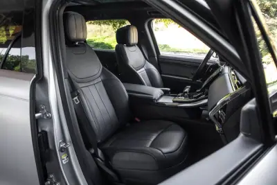 Land Rover Range Rover Sport 2023 - 83990 EUR, 131215 km - AUTO.MOTO.pt - 131215km - foto 25 de 46