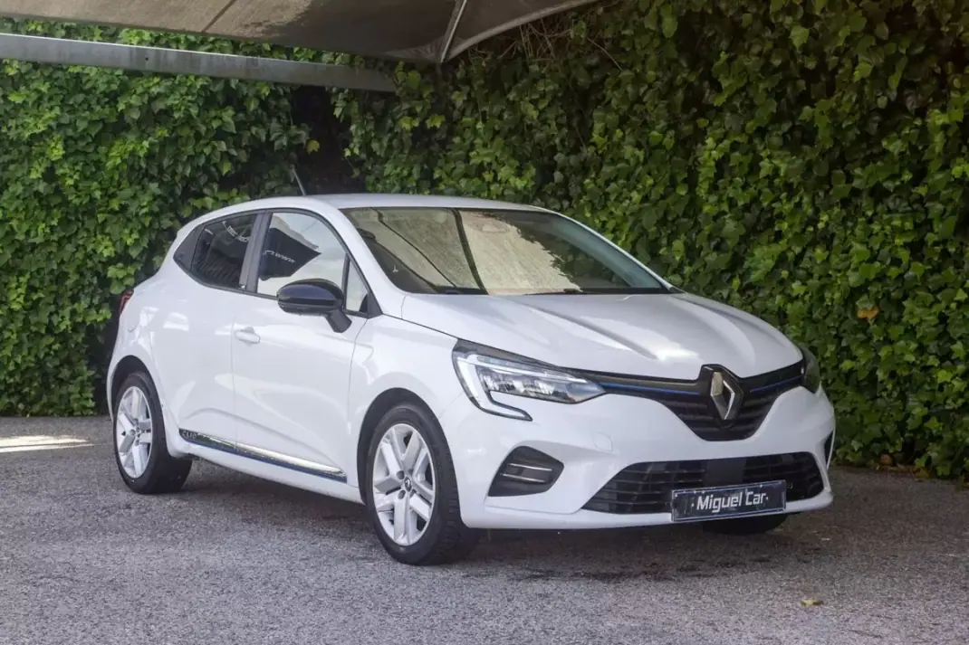 Renault Clio 2021 - 13500 EUR, 156000 km - AUTO.MOTO.pt - 156000km - foto 1 de 14