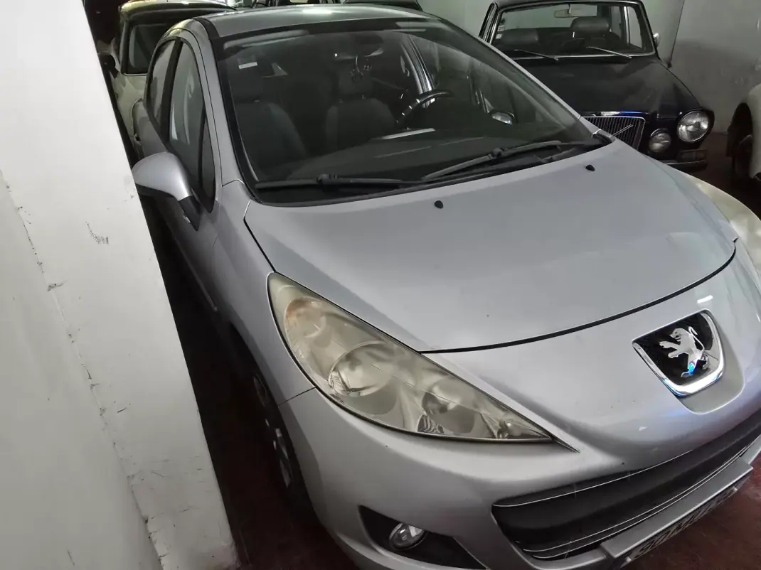 Peugeot 207 2012 - 5950 EUR, 103487 km - AUTO.MOTO.pt - 103487km - foto 3 de 20
