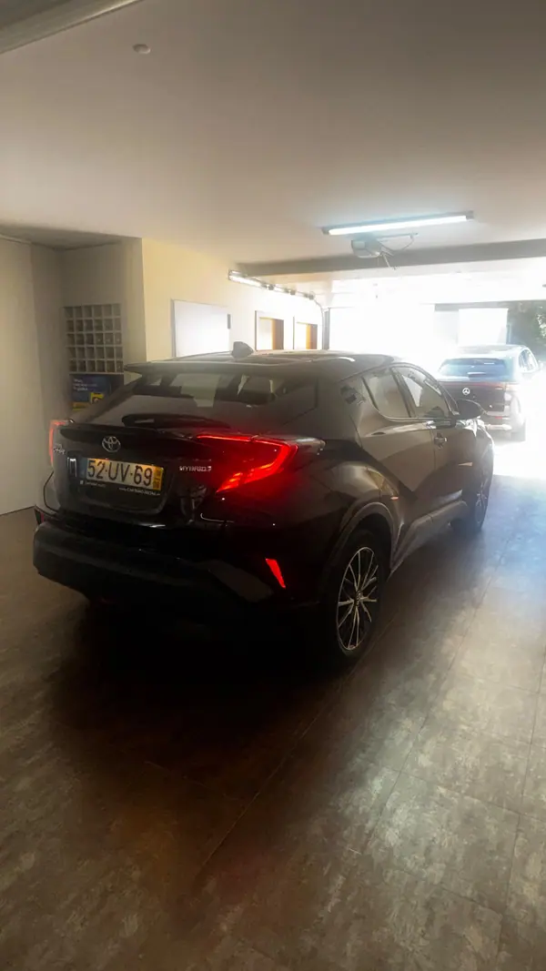 Toyota C-HR 1.8 HSD Exclusive+P.Luxury 2018 Híbrido (Gasolina)
