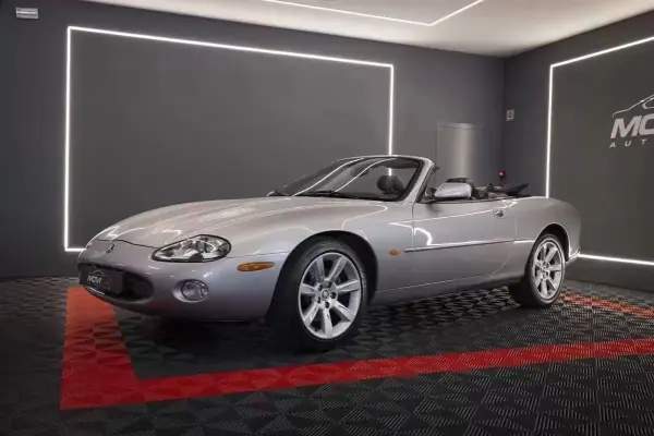 Jaguar XK 2001 - 31490 EUR, 113965 km - AUTO.MOTO.pt - 113965km - foto 2 de 29