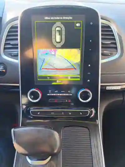 Renault Espace 2016 - 16450 EUR, 171955 km - AUTO.MOTO.pt - 171955km - foto 13 de 31