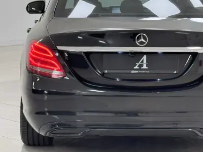 Mercedes-Benz C 200 2014 - 15890 EUR, 213000 km - AUTO.MOTO.pt - 213000km - foto 13 de 31