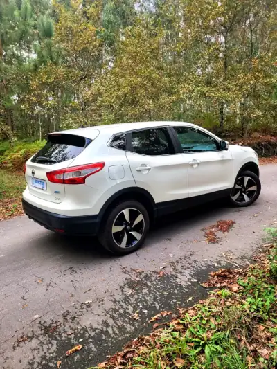Nissan Qashqai 2016 - 15990 EUR, 153000 km - AUTO.MOTO.pt - 153000km - foto 10 de 24