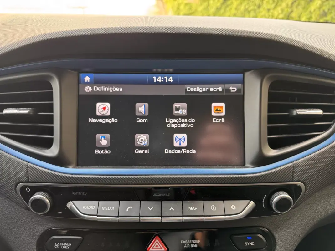 Hyundai Ioniq 2017 - 13250 EUR, 88000 km - AUTO.MOTO.pt - 88000km - foto 17 de 23
