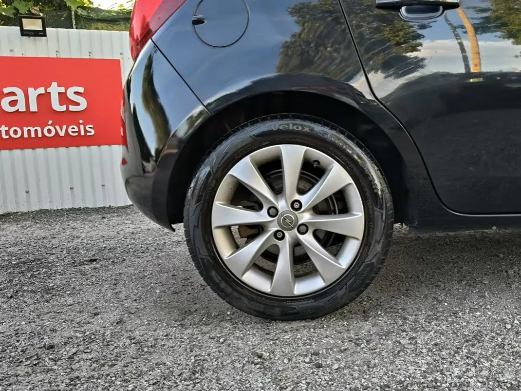 Opel Corsa 2017 - 9490 EUR, 143913 km - 143913km - foto 12 de 29