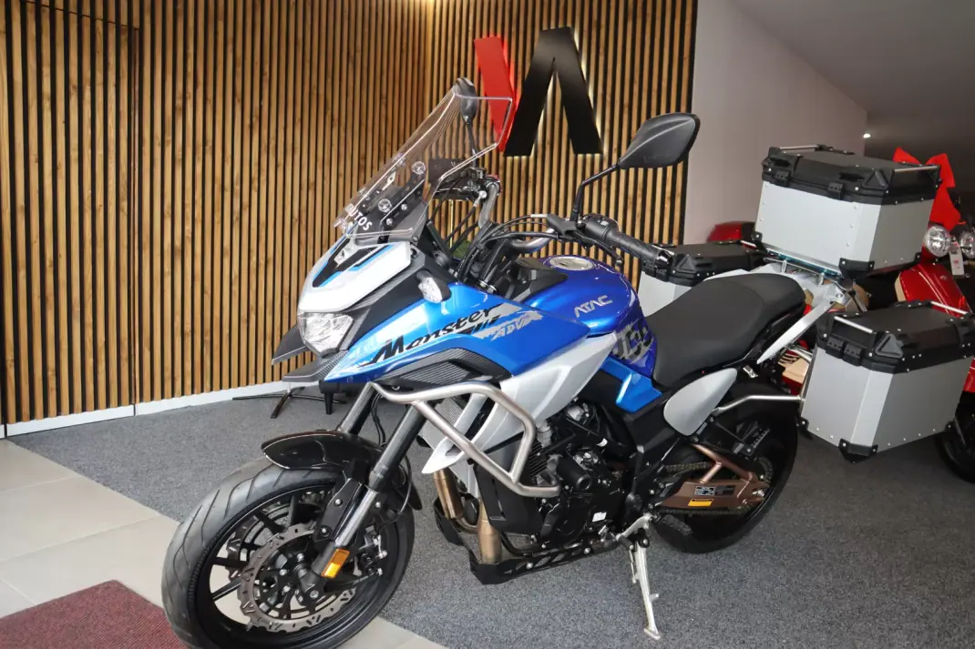 2026 - 4250 EUR, 1 km - AUTO.MOTO.pt - 1km - foto 1 de 14
