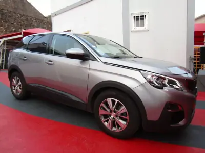 Peugeot 3008 2018 - 15849 EUR, 208020 km - foto 3 de 20