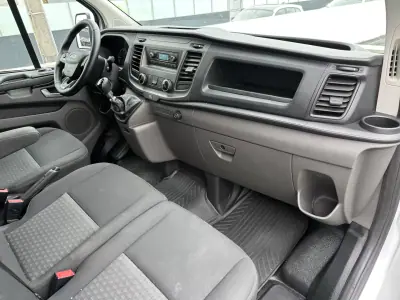 Ford Transit 2020 - 16900 EUR, 200000 km - AUTO.MOTO.pt - 200000km - foto 34 de 37