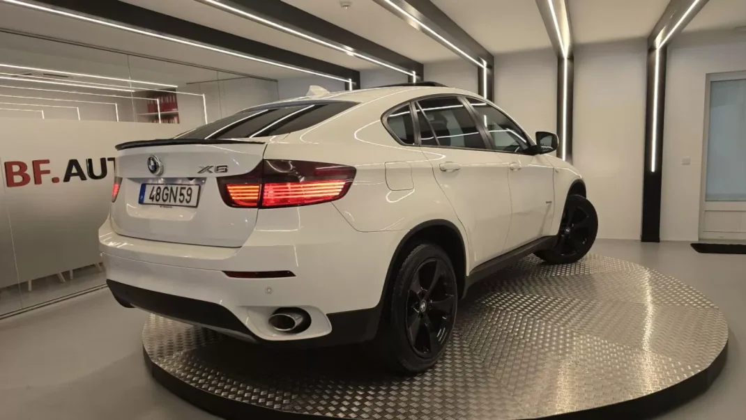 BMW X6 2008 - 25900 EUR, 157944 km - AUTO.MOTO.pt - 157944km - foto 16 de 54