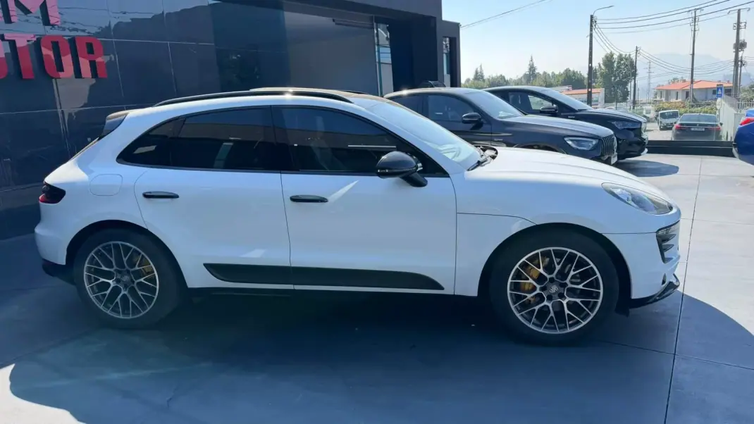 Porsche Macan 2016 - 37900 EUR, 216000 km - 216000km - foto 3 de 14