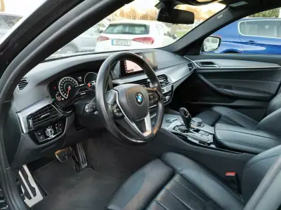 BMW 530 2019 - 24800 EUR, 184729 km - AUTO.MOTO.pt - 184729km - foto 34 de 37
